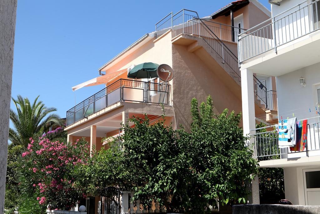 Apartments Jasmin Trogir Buitenkant foto