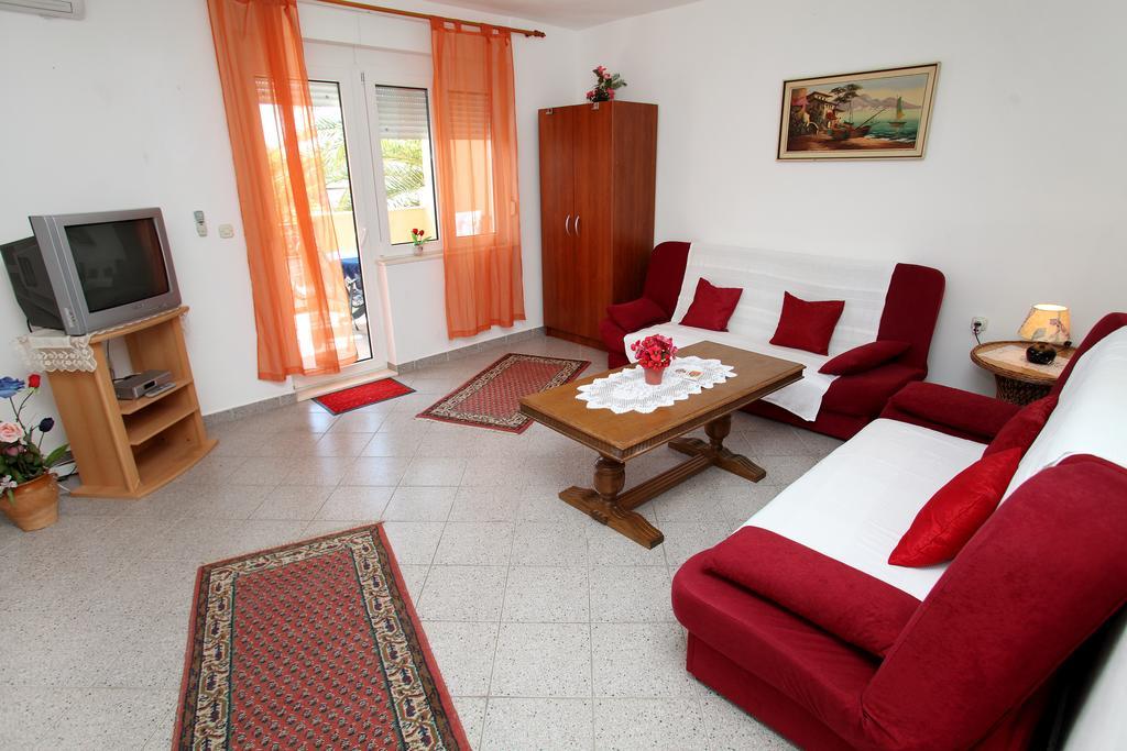 Apartments Jasmin Trogir Buitenkant foto