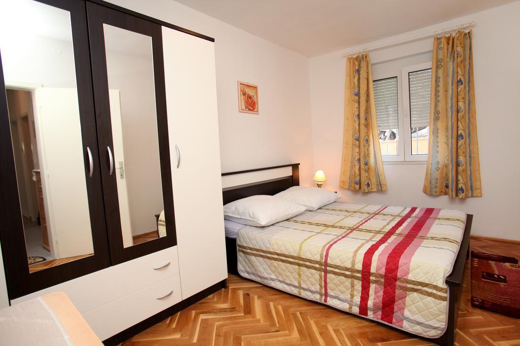 Apartments Jasmin Trogir Buitenkant foto