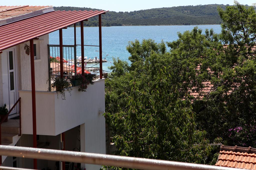Apartments Jasmin Trogir Buitenkant foto